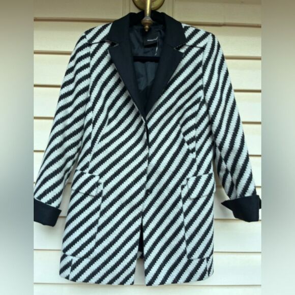 Akris black & white wool/cashmere blend, diagonal houndstooth pattern jacket, 12 - Picture 4 of 14